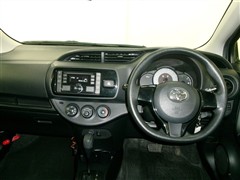 ヴィッツ F 4WD