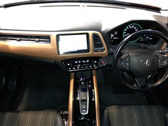 ヴェゼル HV Z 4WD