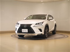 レクサス NX300 Iパケ 4WD