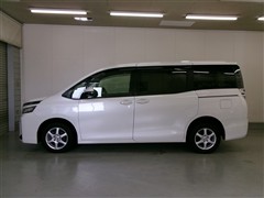 ヴォクシー X 4WD