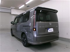 ステップワゴン スパーダ