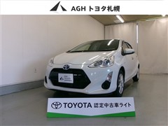 トヨタ　アクア S スタイルブラック FF