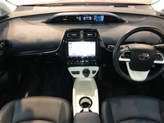 プリウス A ツーリングセレクション