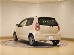 パッソ X クツロギ 4WD
