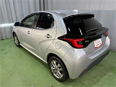 ヤリス ハイブリッドZ 4WD