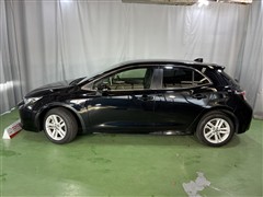カローラスポーツ G 4WD