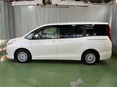 ノア ハイブリッド X