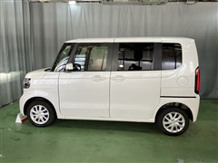 N-BOX ベ-スグレード 4WD