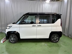 デリカミニ Tプレミアム 4WD