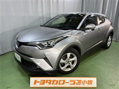 トヨタ C-HR S-LEDエディション