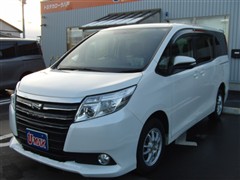 トヨタ ノア X 4WD