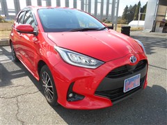 ヤリス ハイブリッド G 4WD
