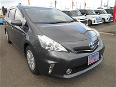 プリウスアルファ S