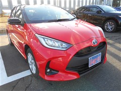 ヤリス ハイブリッド G 4WD