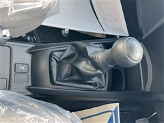 カローラアクシオ G