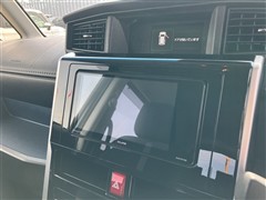 ルーミー カスタムG  4WD