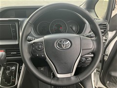 ヴォクシー ZS  4WD