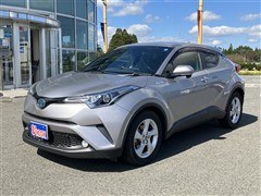トヨタ C-HR S