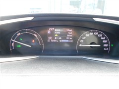 シエンタHV ファンベースG クエロ