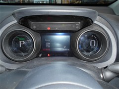 ヤリスクロス X