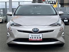 プリウス A