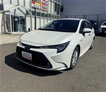 トヨタ カローラツーリング HV S