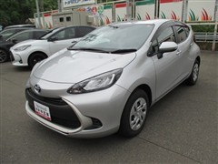 トヨタ アクア G
