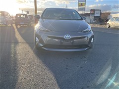 トヨタ プリウス S E-FOUR