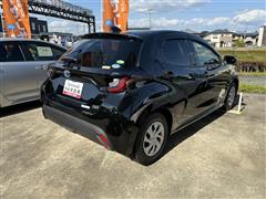 ヤリス ハイブリッド G