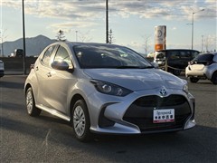 ヤリス ハイブリッド X