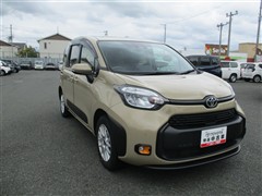 シエンタ E-Four G