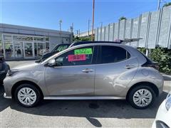 ヤリス ハイブリッド G