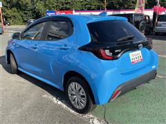 ヤリス ハイブリッド X