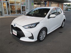 ヤリス ハイブリッド X