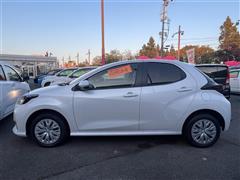 ヤリス ハイブリッド X