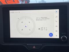 ヤリス ハイブリッド X