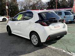 ヤリス ハイブリッド X