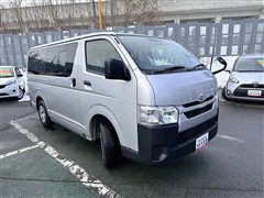 ハイエースバン DX