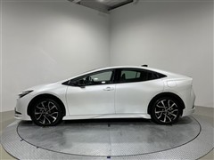 プリウスPHEV Z