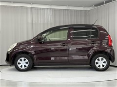 パッソ X クツロギ 4WD