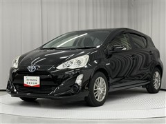 トヨタ　アクア S