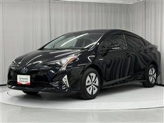 トヨタ プリウス A 4WD