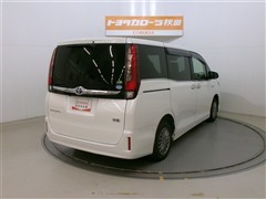 エスクァイア ハイブリッドGI