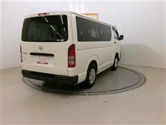 ハイエースバン DX