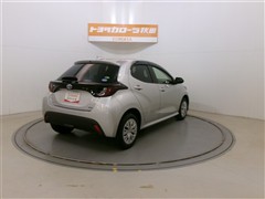 ヤリス ハイブリッド G