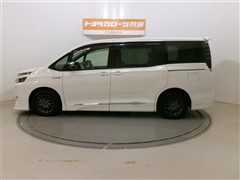 ヴォクシー ハイブリッド V