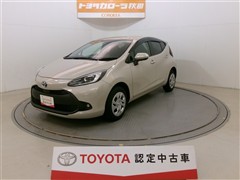 トヨタ アクア X