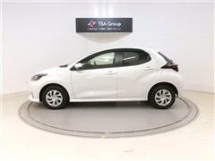 ヤリス X