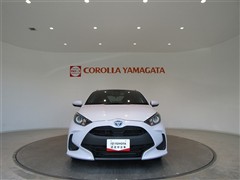ヤリス ハイブリッド X