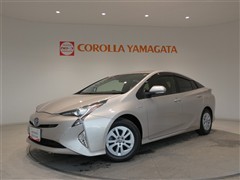 トヨタ プリウス Sセーフティープラス4WD